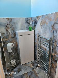 Kuchyň nebo kuchyňský kout v ubytování Double room available + 7 fotografií