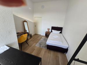 Letto o letti in una camera di Hotel Kronprinz