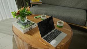 Ruang duduk di Frame Hotel - Treehouse