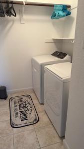 Afbeelding uit fotogalerij van Cecilio Aurora Home in Duncanville +16 foto's