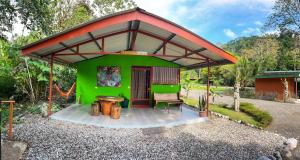 Zahrada ubytování YEJOS Jungle Lodge
