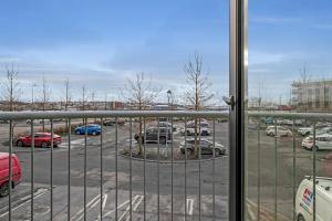 Ảnh trong thư viện ảnh của Newly renovated apartment by the sea in Hafnarfjörður ở Hafnarfjördur +16 ảnh