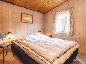 Ένα ή περισσότερα κρεβάτια σε δωμάτιο στο 6 person holiday home in Thisted-By Traum