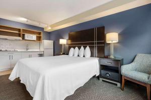 Postel nebo postele na pokoji v ubytování Extended Stay America Premier Suites - Portland - North