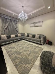 Et opholdsområde på شقه فندقيه بغرفه نوم واحده