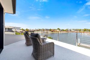 Balcone o terrazza di YALLA24-Luxury Resort Style Home