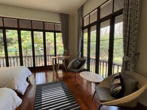 Suan Kaew Park的休息区