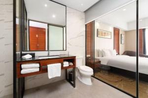 深圳国际会展中心凯嘉酒店-Shenzhen Kaijia Hotel-Shenzhen-World客房内的一张或多张床位