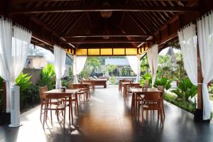 Restaurace v ubytování Samadiya Canggu