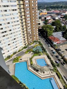 Πισίνα στο ή κοντά στο Rental Studio Condo in Cagayan de Oro City