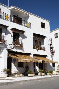 a hotel on the side of the street at Hotel Rural San Roque in Pitres