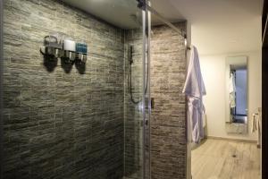 Uma casa de banho em Flow Condesa - Adults Only