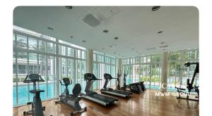 Fitness centrum a/nebo fitness zařízení v ubytování Medini Signature Best Vacation l Pool View 4 pax