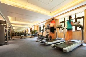 Fitness centrum a/nebo fitness zařízení v ubytování Yiho Hotel Xiamen Huli