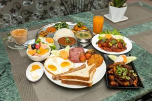 Eten bij of ergens in de buurt van het hotel


