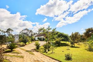 En hage utenfor Andasibe Sifaka Lodge