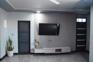 TV a/nebo společenská místnost v ubytování Jazz guest house