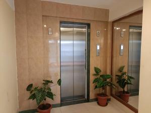 西里古里HOTEL NILADRII GALAXY的相册照片