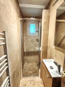 Łazienka w obiekcie Villa piscine Lou Pitchoun