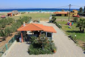 Nea Potidaea şehrindeki Seaview Aparthotel tesisine ait fotoğraf galerisinden bir görsel