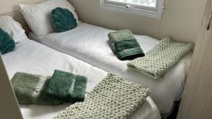 Katil atau katil-katil dalam bilik di CASALIE at Seasalter Whitstable