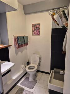 Ένα μπάνιο στο Appartement vu Boulogne-sur-Mer