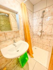 Un baño de Séjour Authentique et Paisible 12 fotos más