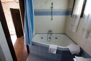 Albergo Diffuso - Rocca Calascioにあるバスルーム