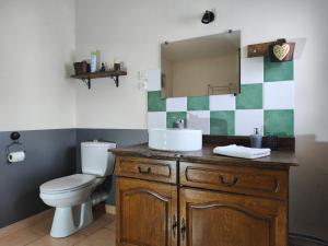 Kúpeľňa v ubytovaní Gîte des trois petits oiseaux