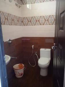 Un baño de IR FARMS, Yelagiri