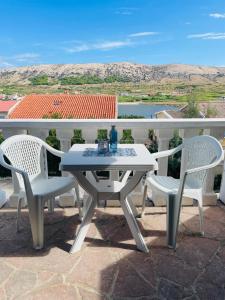 Fotografie z fotogalerie ubytování Apartments Vozab v destinaci Pag
