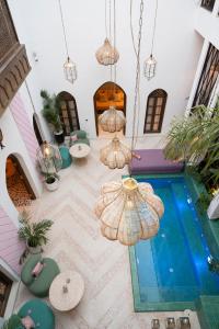 Bazén v ubytování Riad Rumi Marrakech Medina nebo v jeho okolí
