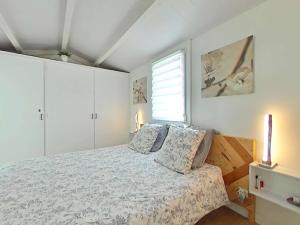 Fotografia z galérie ubytovania Maison familiale proche mer avec piscine, tennis, patio et parking - 6 couchages - FR-1-224A-60 v destinácii Brétignolles-sur-Mer