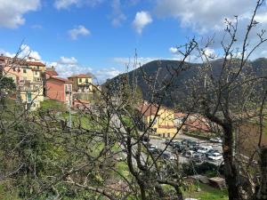 Üldine mäevaade või majutusasutusest El Fossadeu-Biassa-Cinque Terre pildistatud vaade