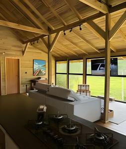 Afbeelding uit fotogalerij van ASA | Refúgio de luxo | Villa | Jacuzzi | Lareira in Itajaí