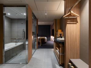 Mitsui Garden Hotel Kyoto Sanjo PREMIER的一间浴室