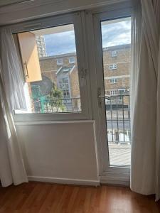 Ban công/sân hiên tại London Budget Maisonette