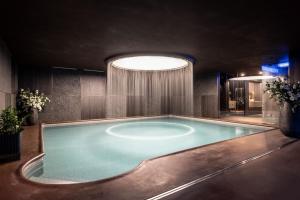 Hồ bơi trong/gần Hotel Chalet Al Foss