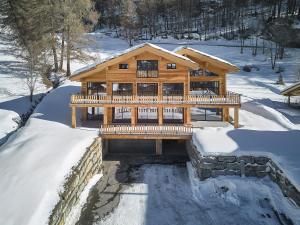 Afbeelding uit fotogalerij van New high standing chalet in La Sage