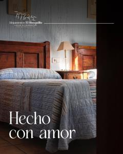 A bed or beds in a room at Alojamientos rurales el hosquillo, lugar de bienestar