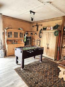 Biliár nebo kulečník v ubytování Plattenberger Hof