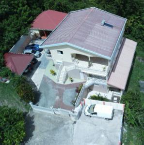 Gedung tempat apartemen berlokasi
