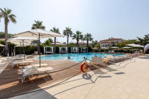 Πισίνα στο ή κοντά στο Residence sul mare all'interno del parco naturale con piscina