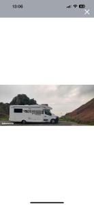 Gallery image of Camping car moderne tout équipé lit central à Rennes in Cesson-Sévigné