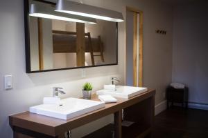 Ένα μπάνιο στο Welcome to La Cabine de Charlevoix +30 φωτογραφίες