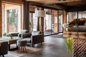 Posedenie v ubytovaní Hotel Litworowy Staw