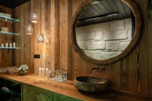 Kúpeľňa v ubytovaní Hotel Litworowy Staw