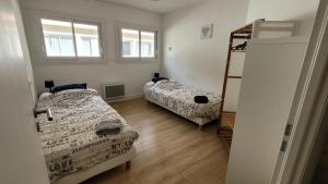 Galeriebild der Unterkunft RAVISSANT T3 centre-ville- à côté du REXHOTEL in Tarbes + 3 Fotos