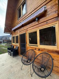 A balcony or terrace at Apartman Lenka