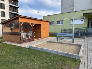 Budova, kde se apartmán nachází